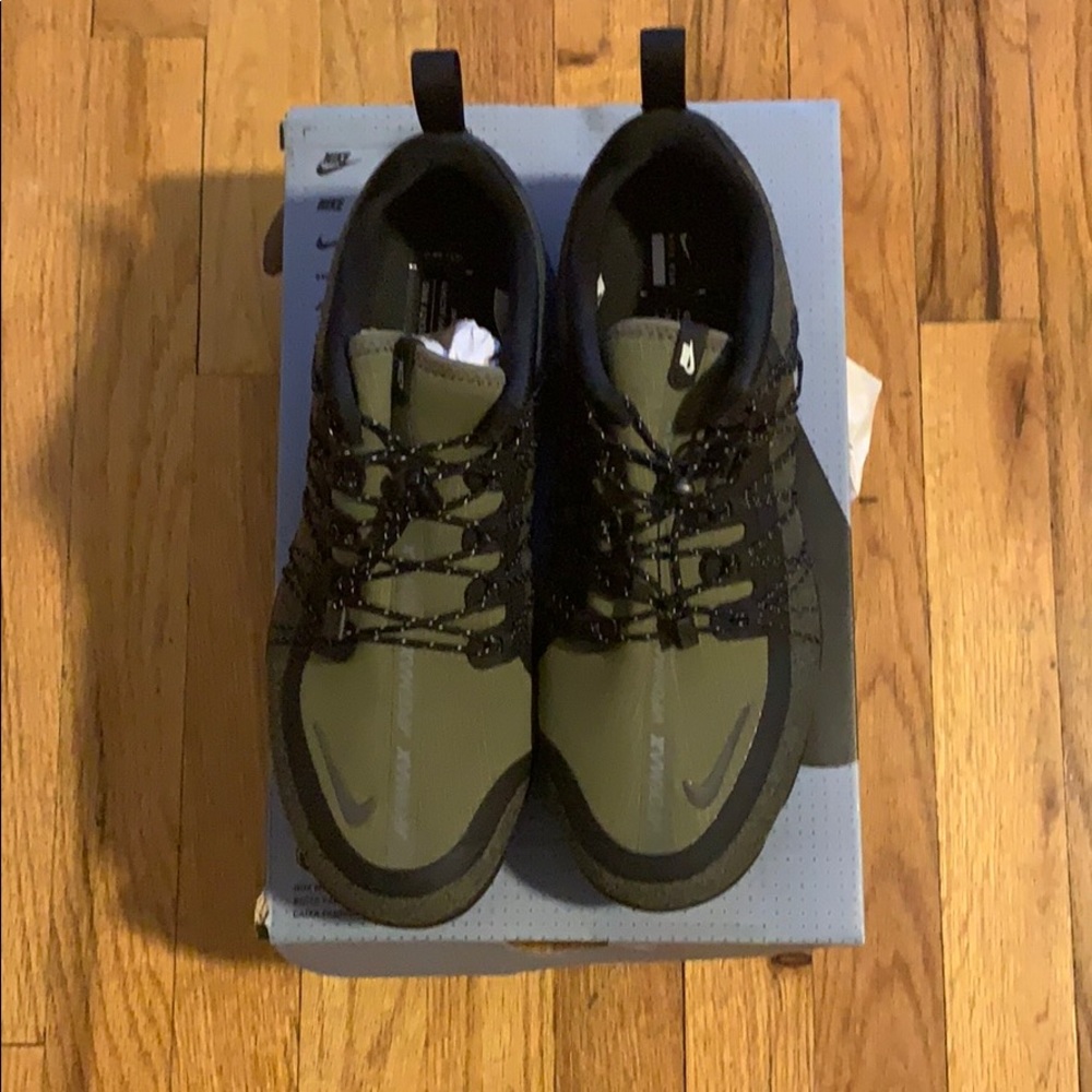 Nike air vapormax run utility 9.5